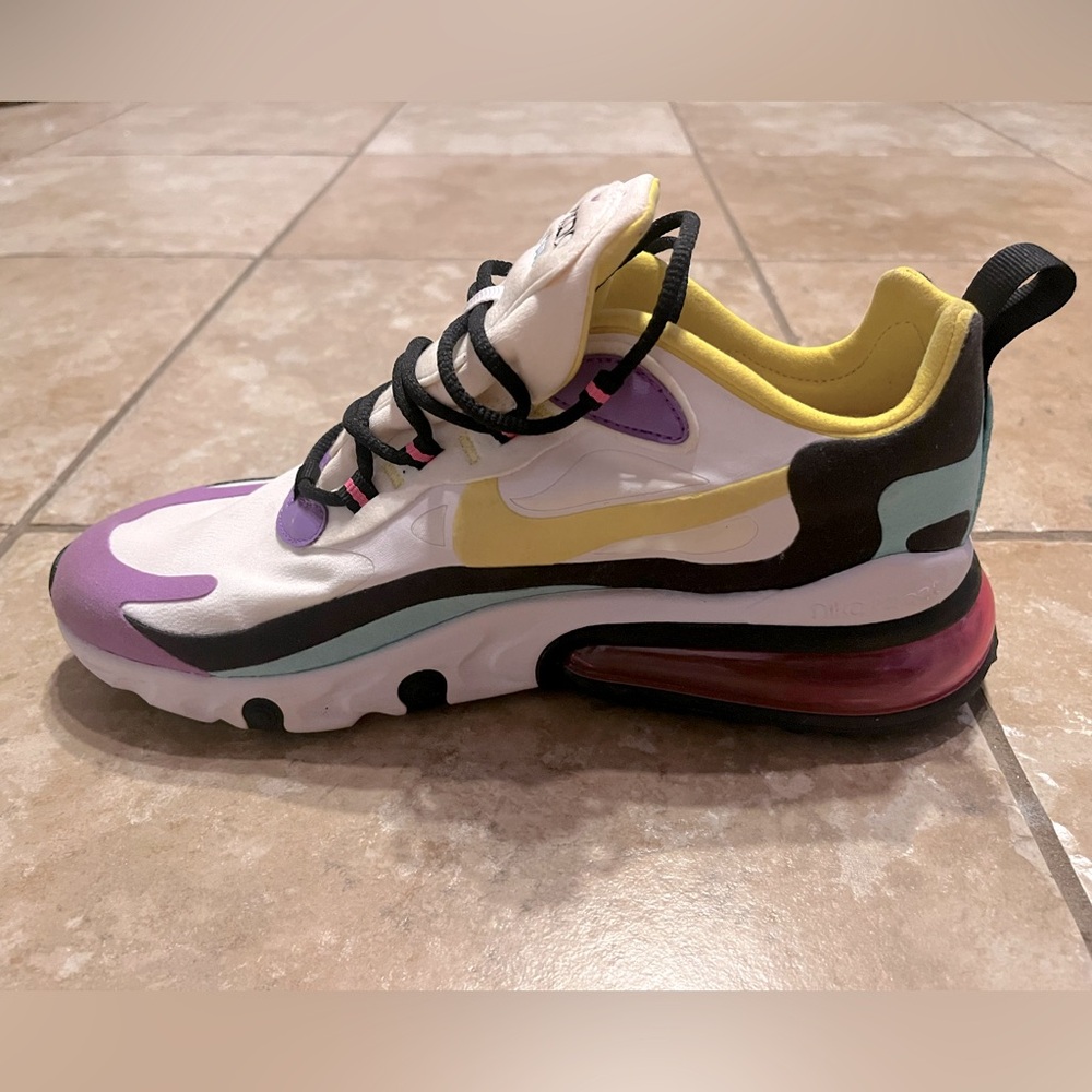 Women size 9 ;Men Size 7 ;Nike - Air Max 270 React Sneaker- Pastel- Colorful - Picture 7 of 9